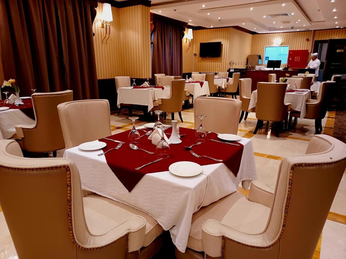 Royal Qatar Hotel Doha Buitenkant foto